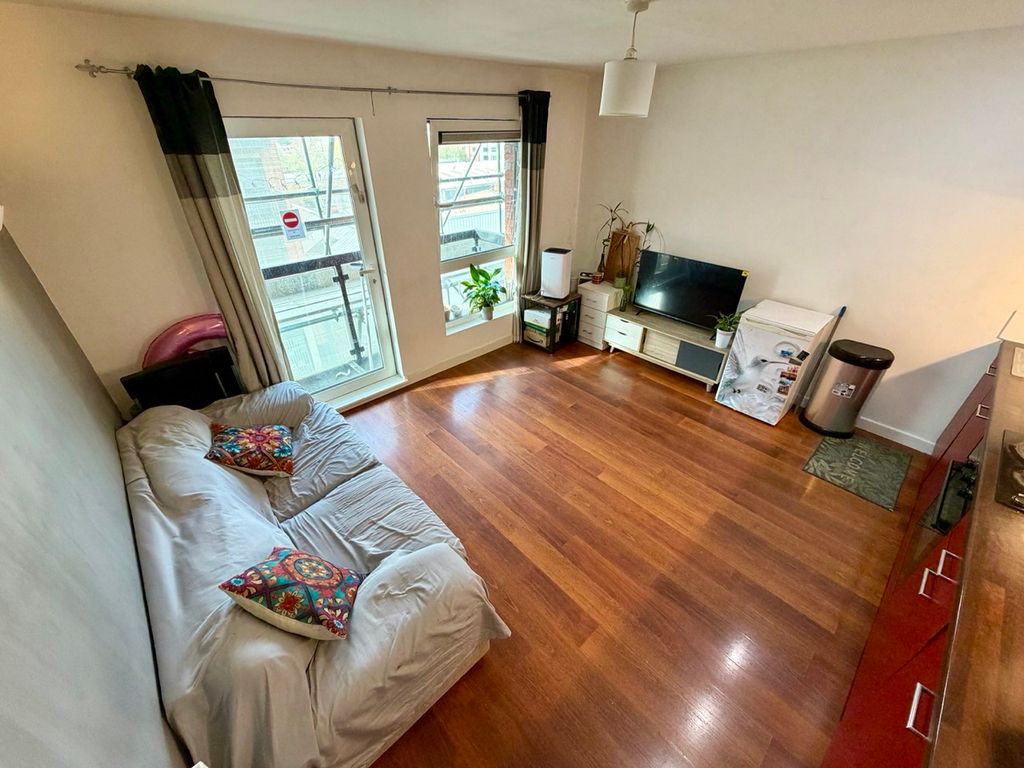 Property photo 2 of 18