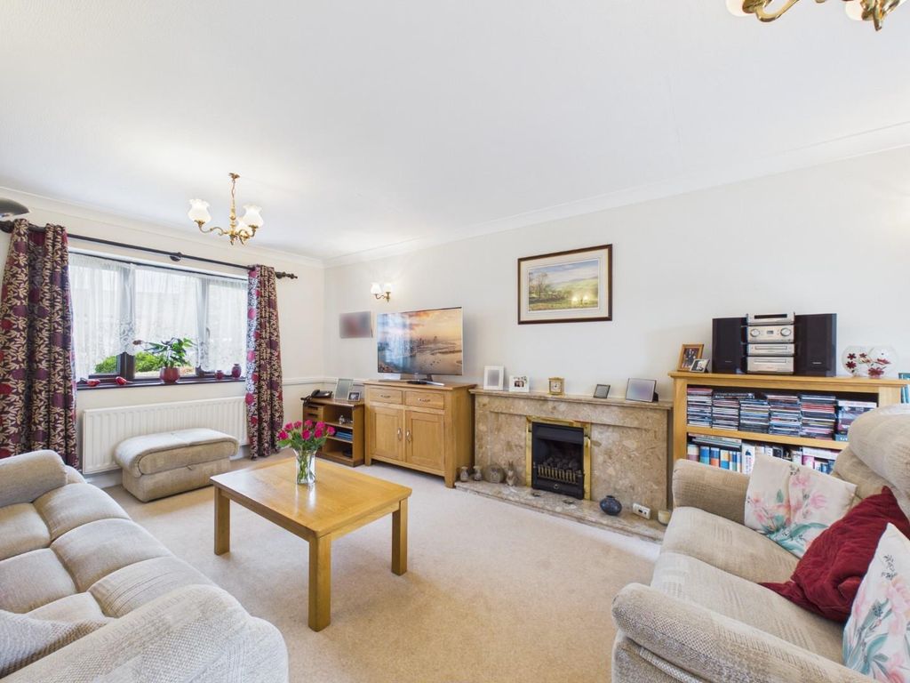 Additional image 5 of 5 bed property for saleDalesway, Eldwick, Bingley BD16