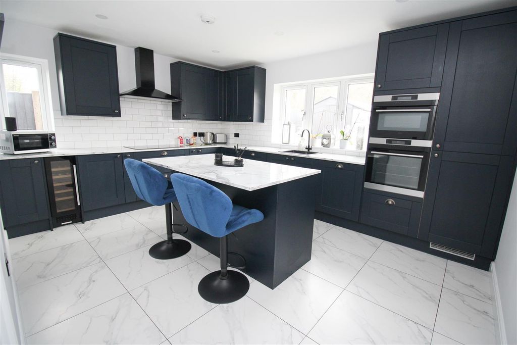 Property photo 2 of 12 Img_1267.Jpg