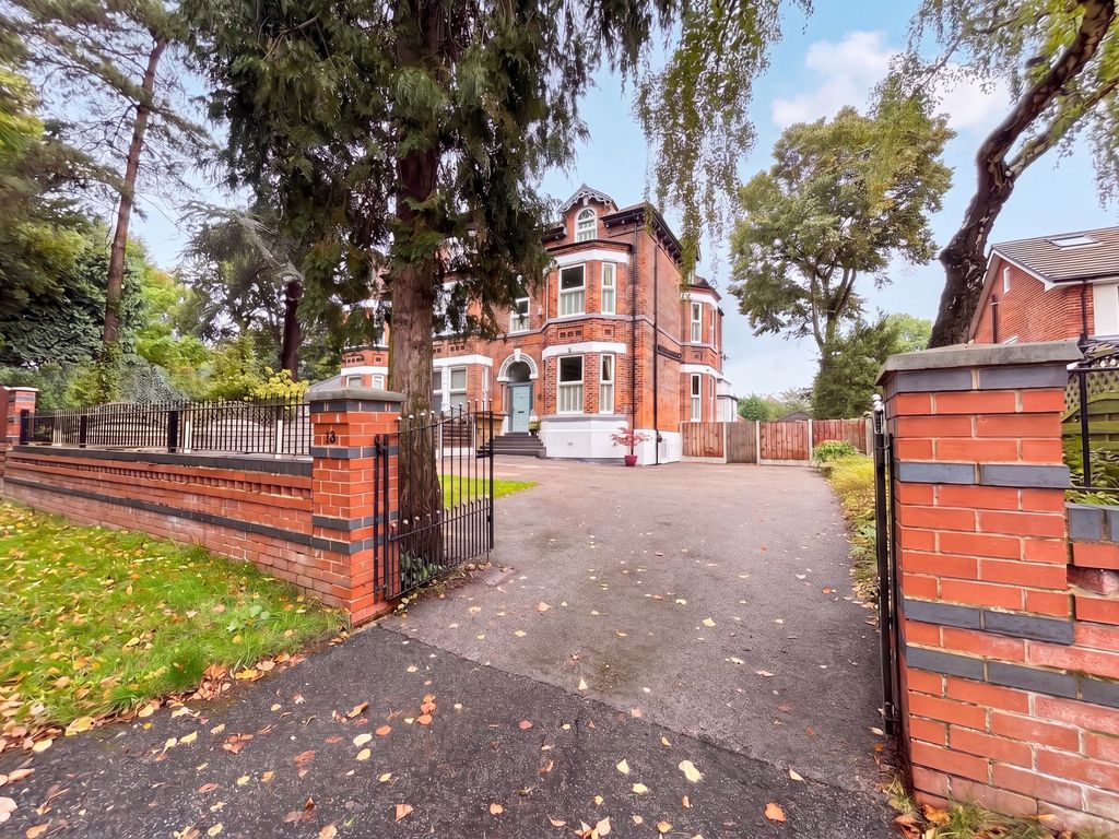 Property photo 1 of 38