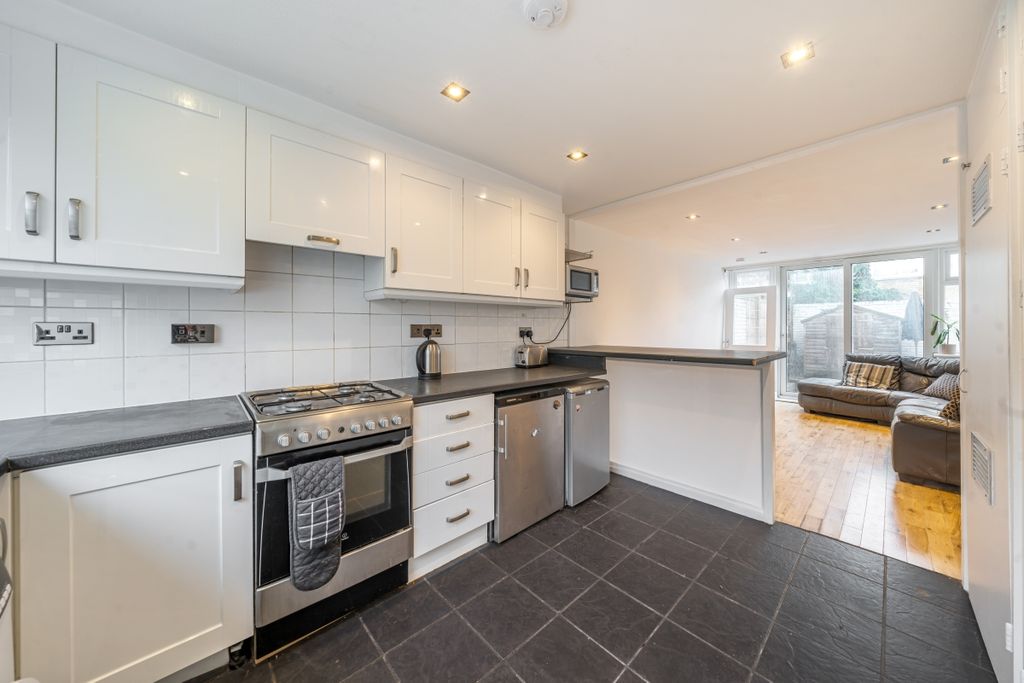 Property photo 1 of 15 1058103 (3)