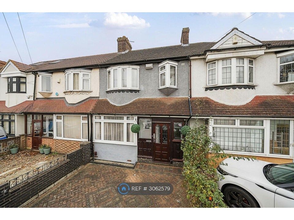 Property photo 2 of 24