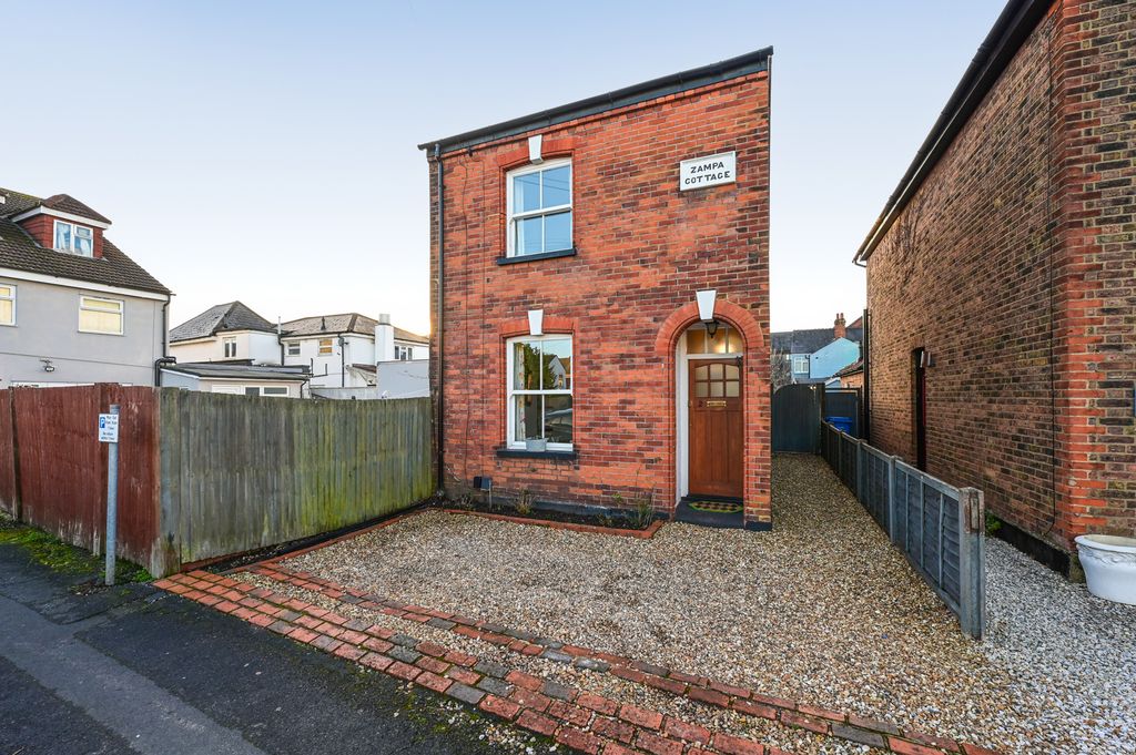 Property photo 1 of 13 Photo