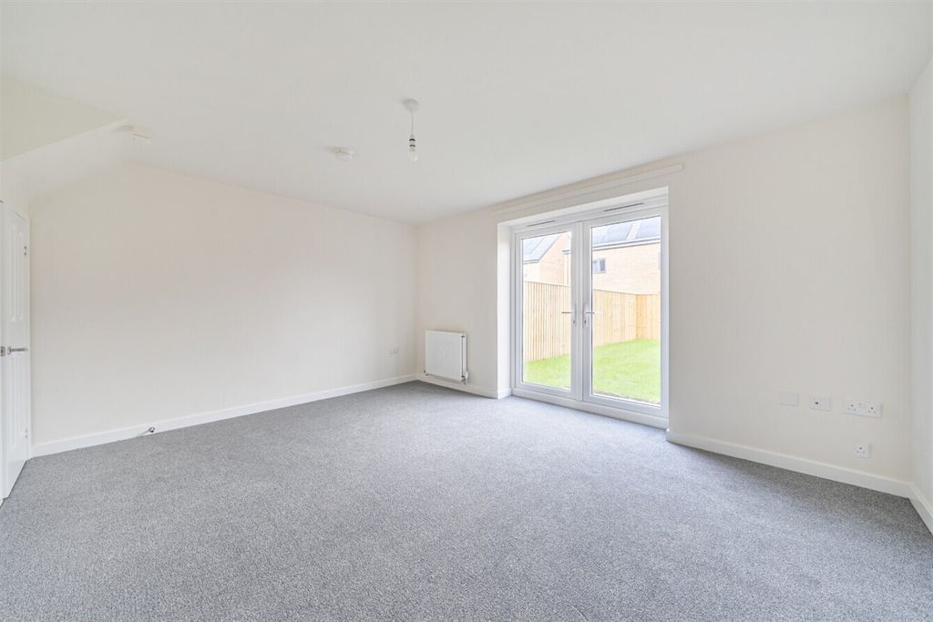 Property photo 2 of 12 Living Room