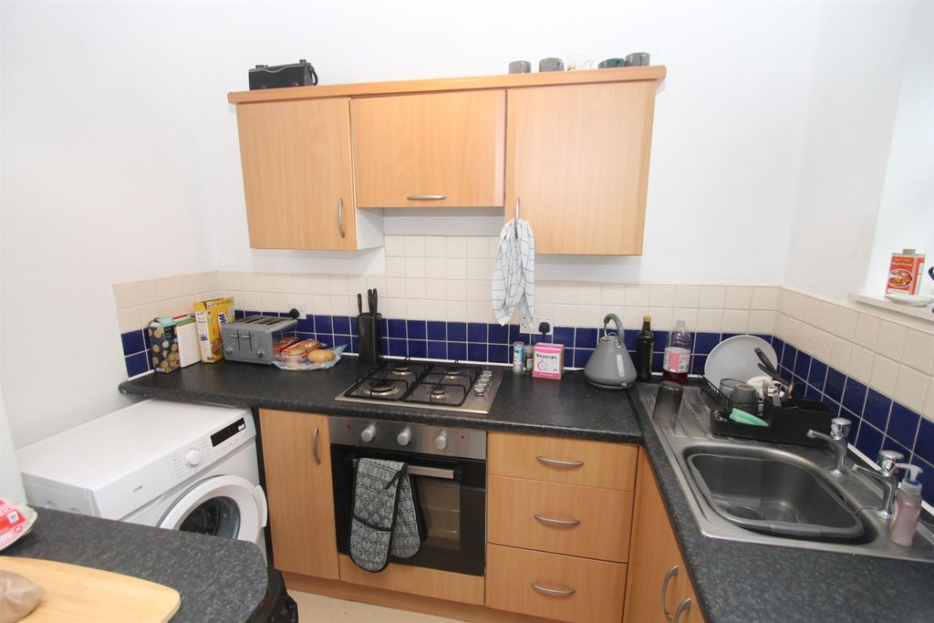 Property photo 2 of 9 Img_8956.Jpg