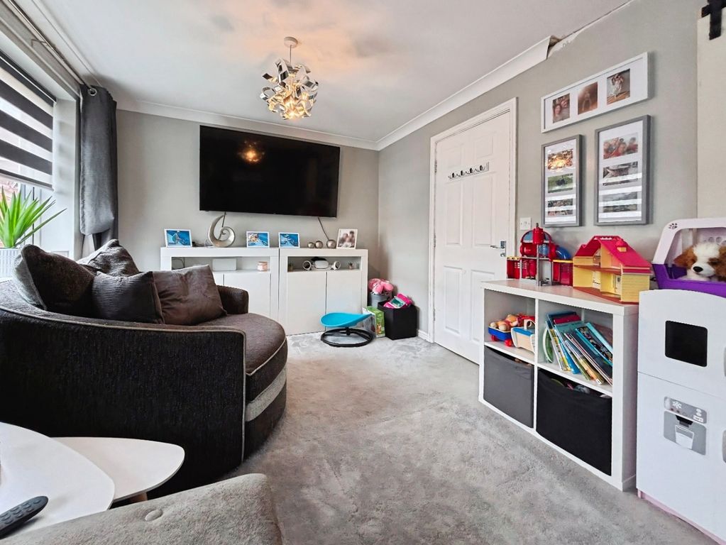 Property photo 2 of 23 5323441