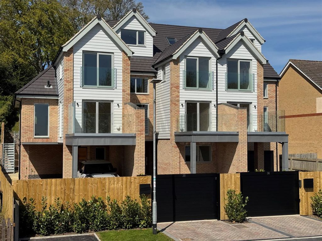 Property photo 2 of 30 The Location