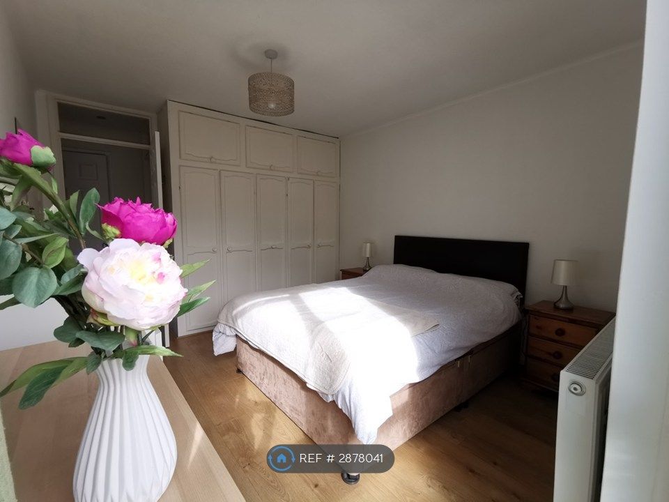Property photo 3 of 12 Master Bedroom