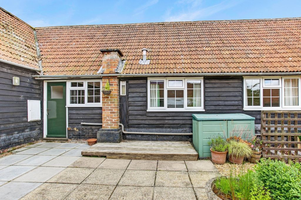 Property photo 1 of 11 North Ecchinswell...