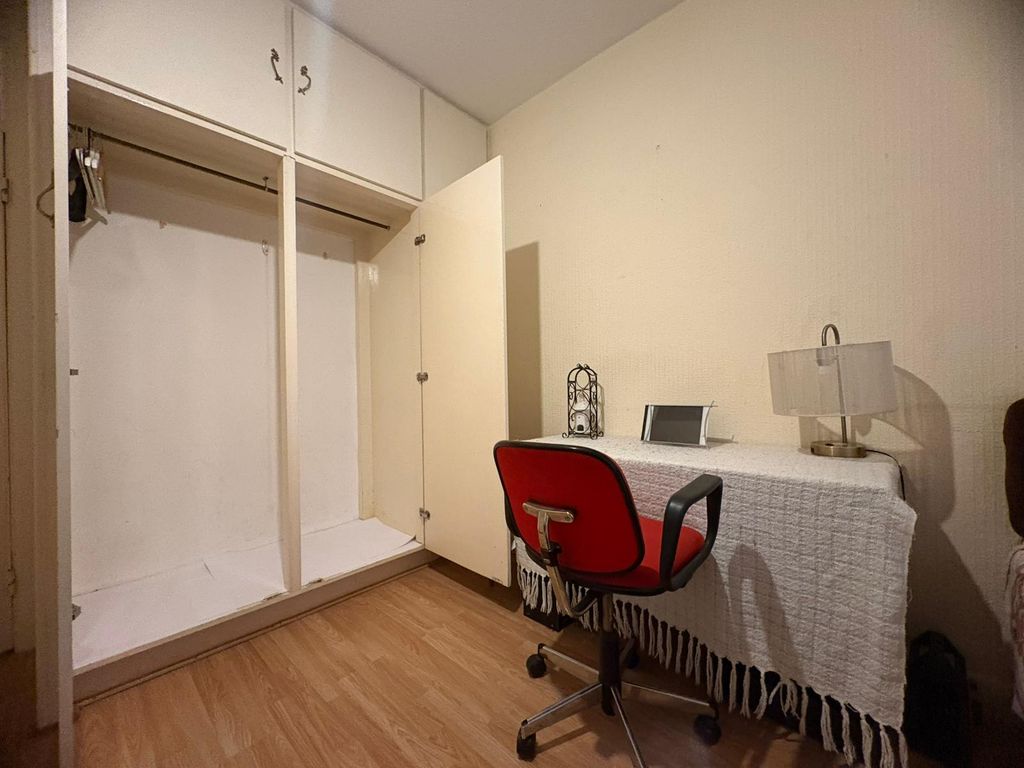 Property photo 2 of 4