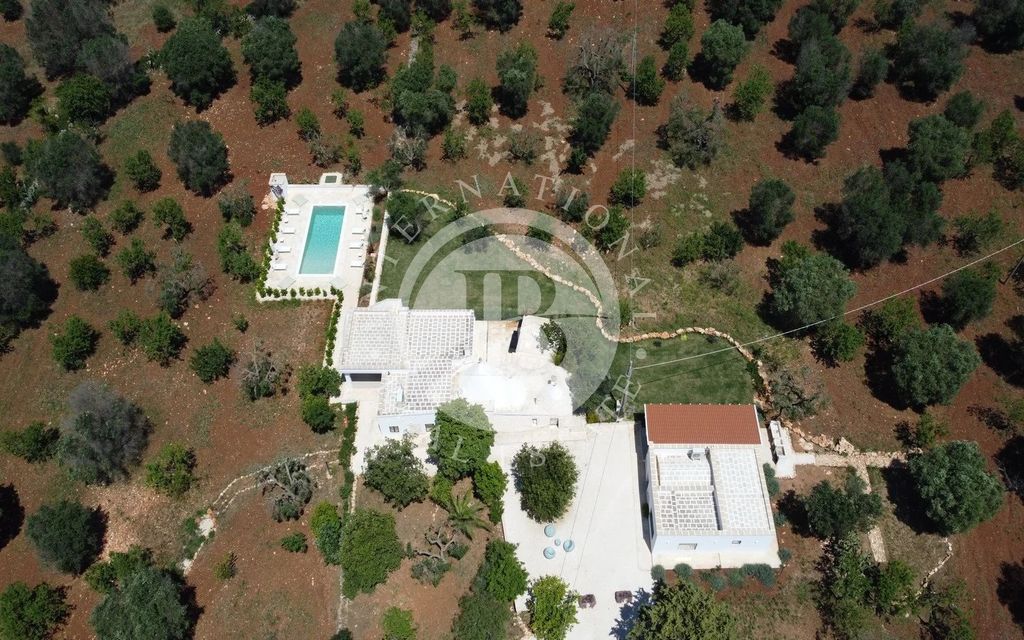 Property photo 3 of 52