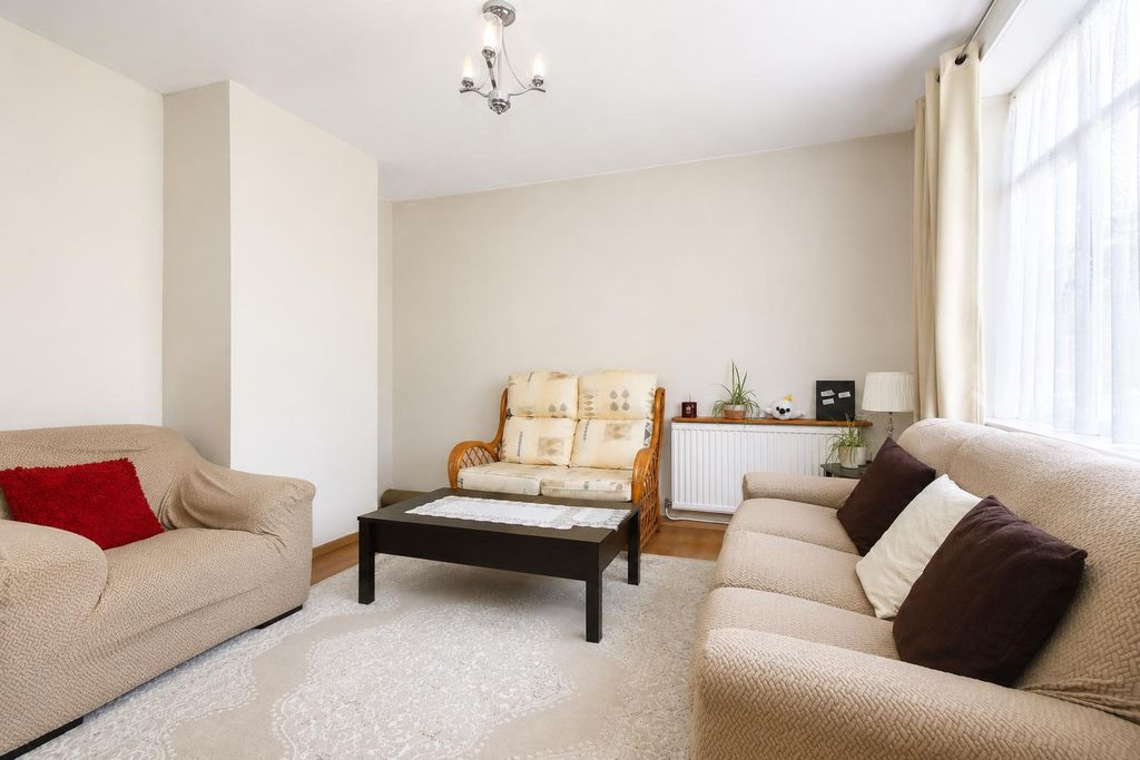 Property photo 2 of 10 Ea96B0d3-B68E-49d1-9d7E-7c306Deff0B2.Png