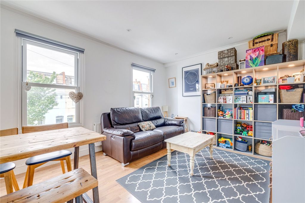 Property photo 1 of 7