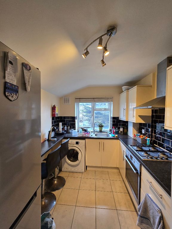 Property photo 2 of 3