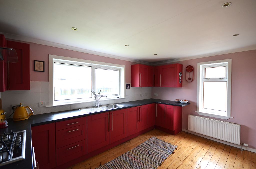 Property photo 2 of 30