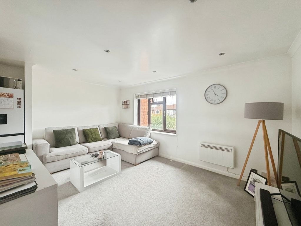 Property photo 2 of 15 Pbox-Img.Jpg
