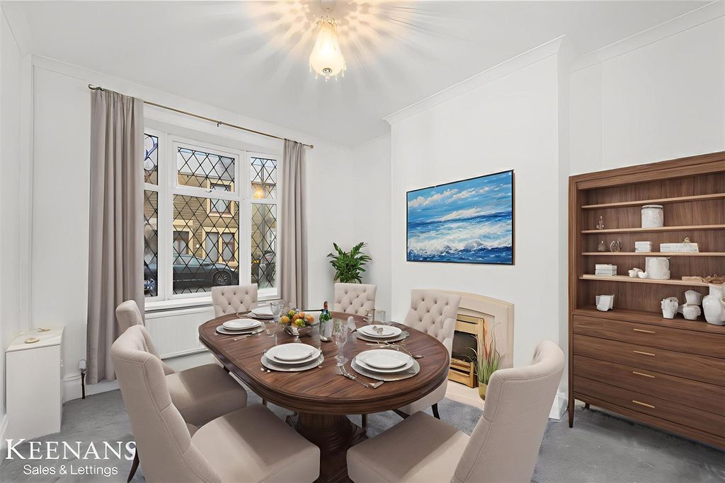 Property photo 2 of 29 Vw7Ywjwlxu-0Hzpzwsxucw - Dining Room - Standard -