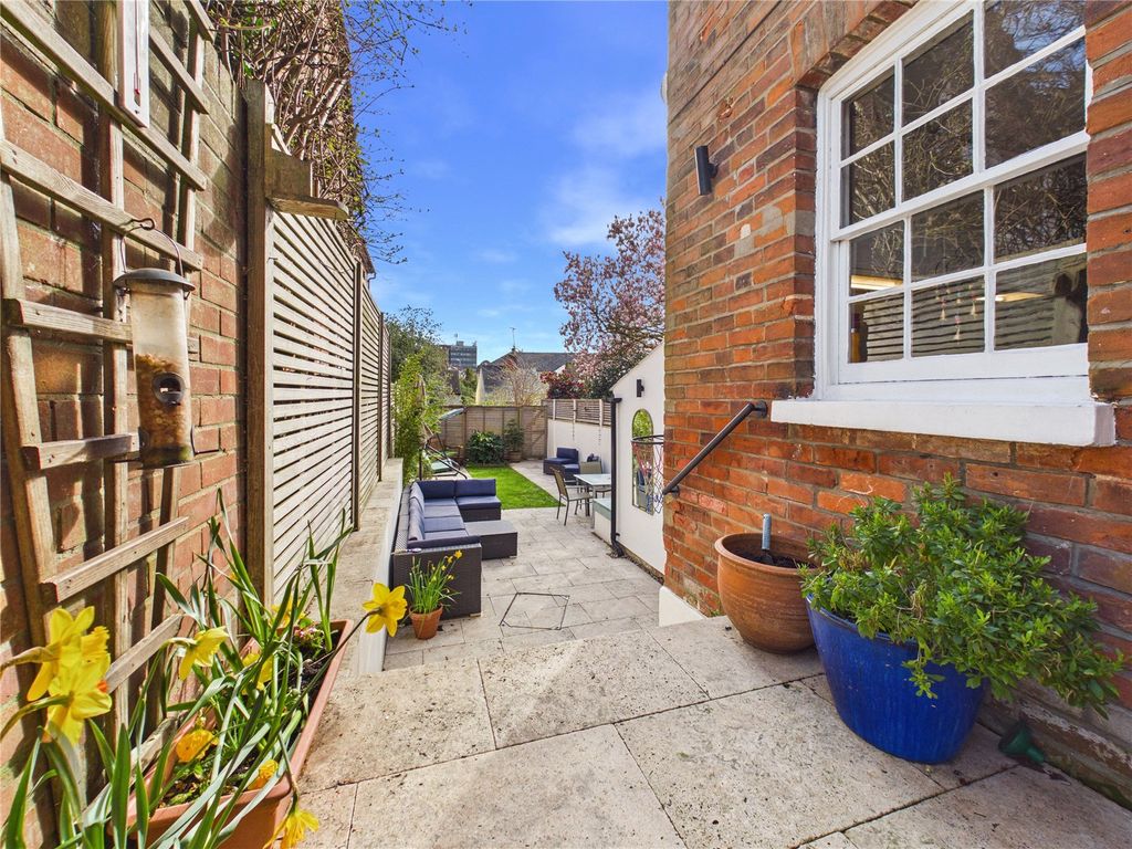 Property photo 2 of 22 Picture 2