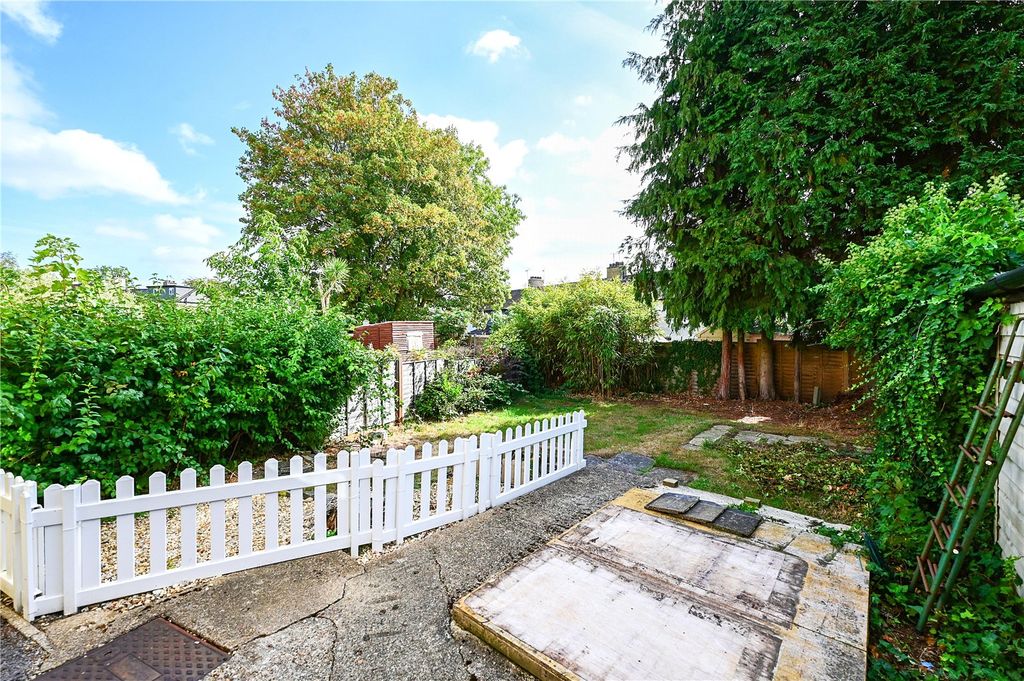 Property photo 2 of 11 Picture No. 13