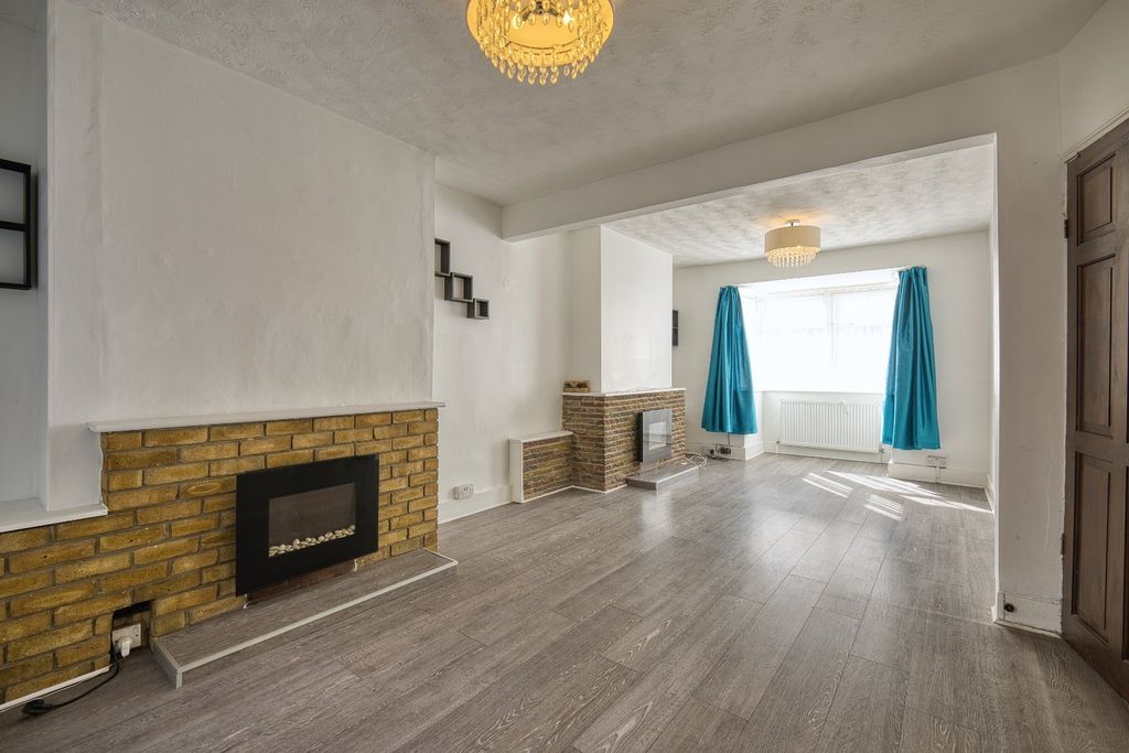 Property photo 2 of 10 Picture 2