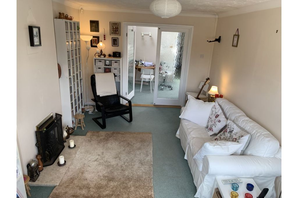 Property photo 2 of 31