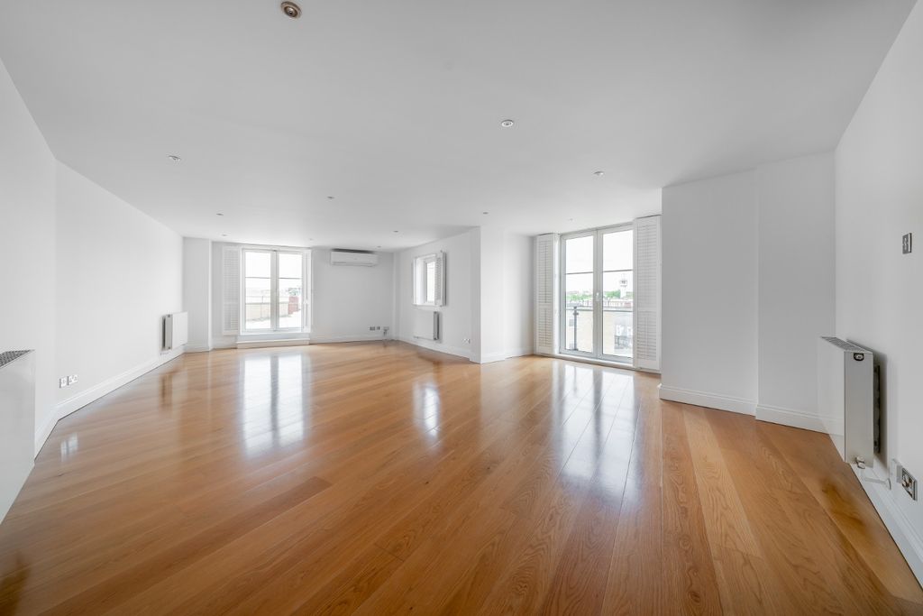 Property photo 1 of 13 4383981