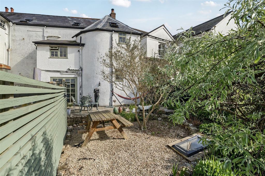 Property photo 1 of 27 6114E11F-5Bea-47F7-Bffa-79218253Ae7d.Jpg