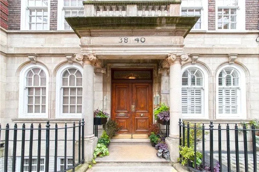 Property photo 3 of 8