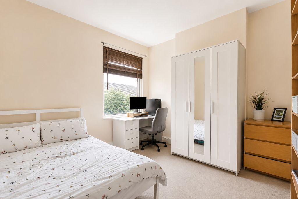 Property photo 2 of 12 Picture No. 22