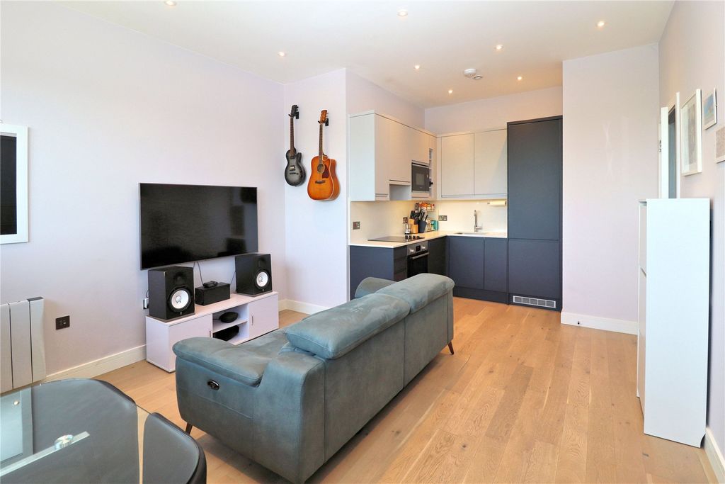 Property photo 2 of 13 Picture No. 03