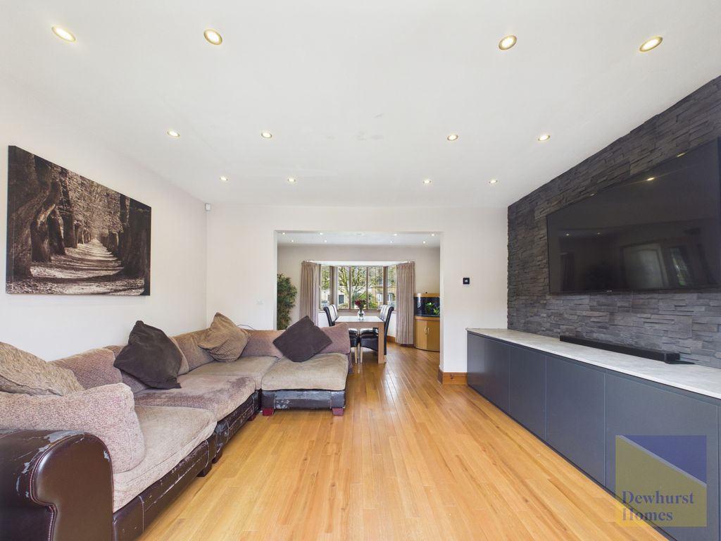 Property photo 3 of 26