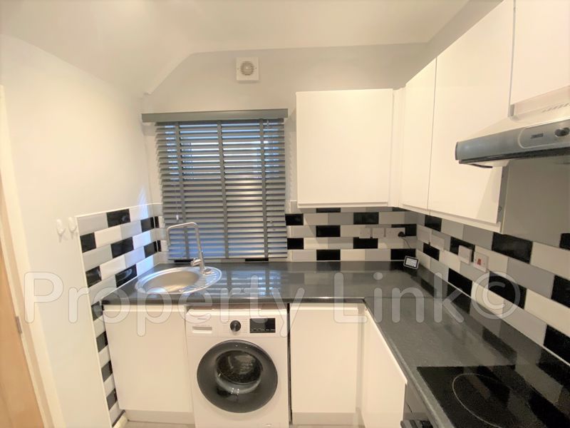 Property photo 2 of 13 Photo 11