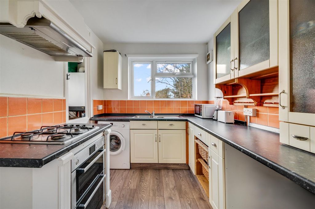 Property photo 2 of 9 Daniels_71 Bryan Avenue, Willesden_01.Jpg