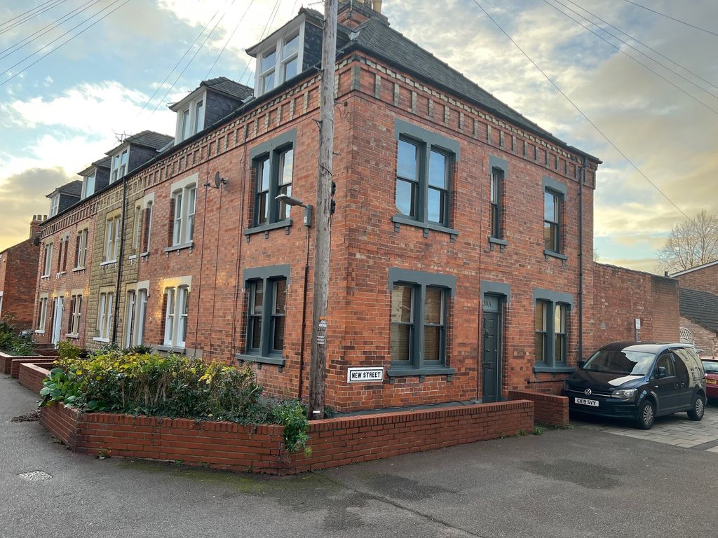 Property photo 1 of 15 Front