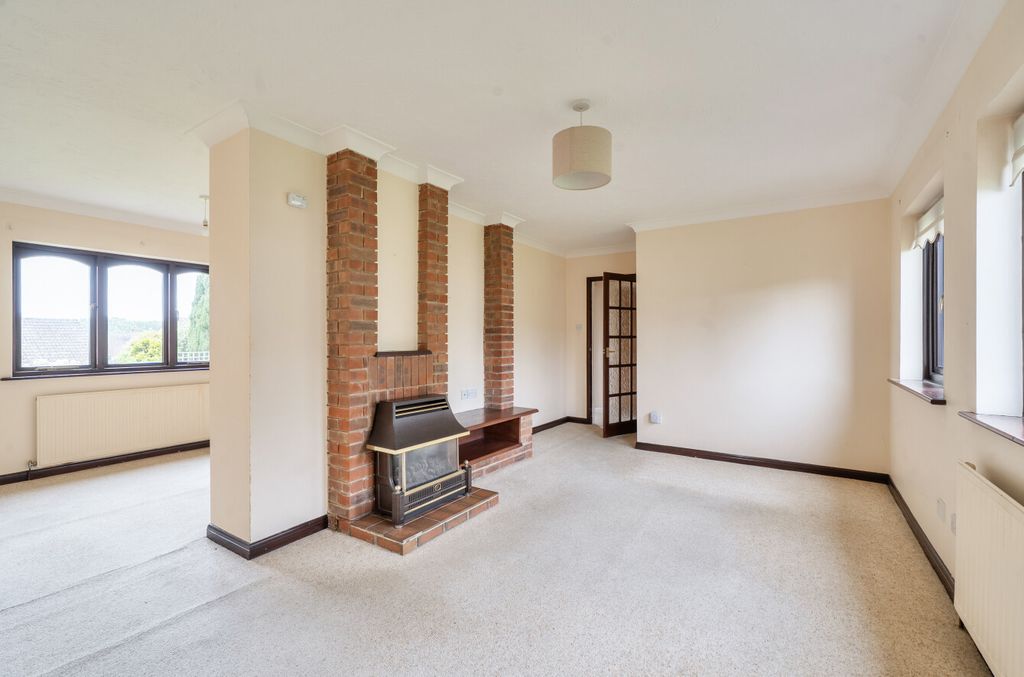 Property photo 2 of 26 1468876-15-6A1dc8...