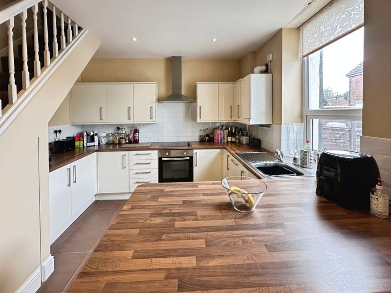 Property photo 2 of 10 Kitchen/Diner