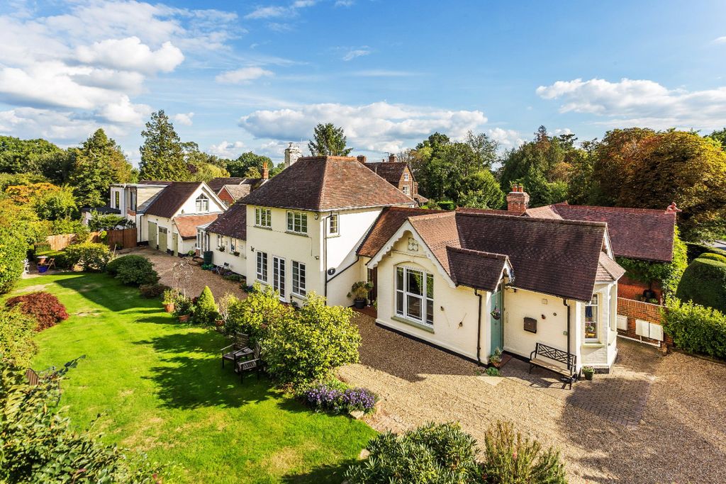 Property photo 1 of 27