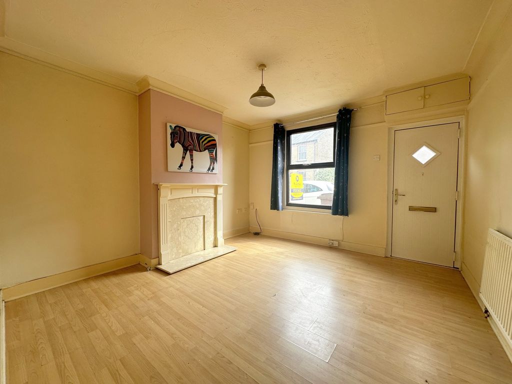 Property photo 3 of 14