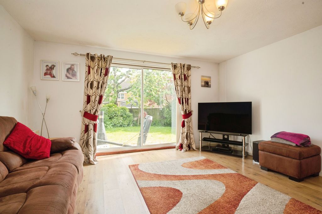 Property photo 3 of 15
