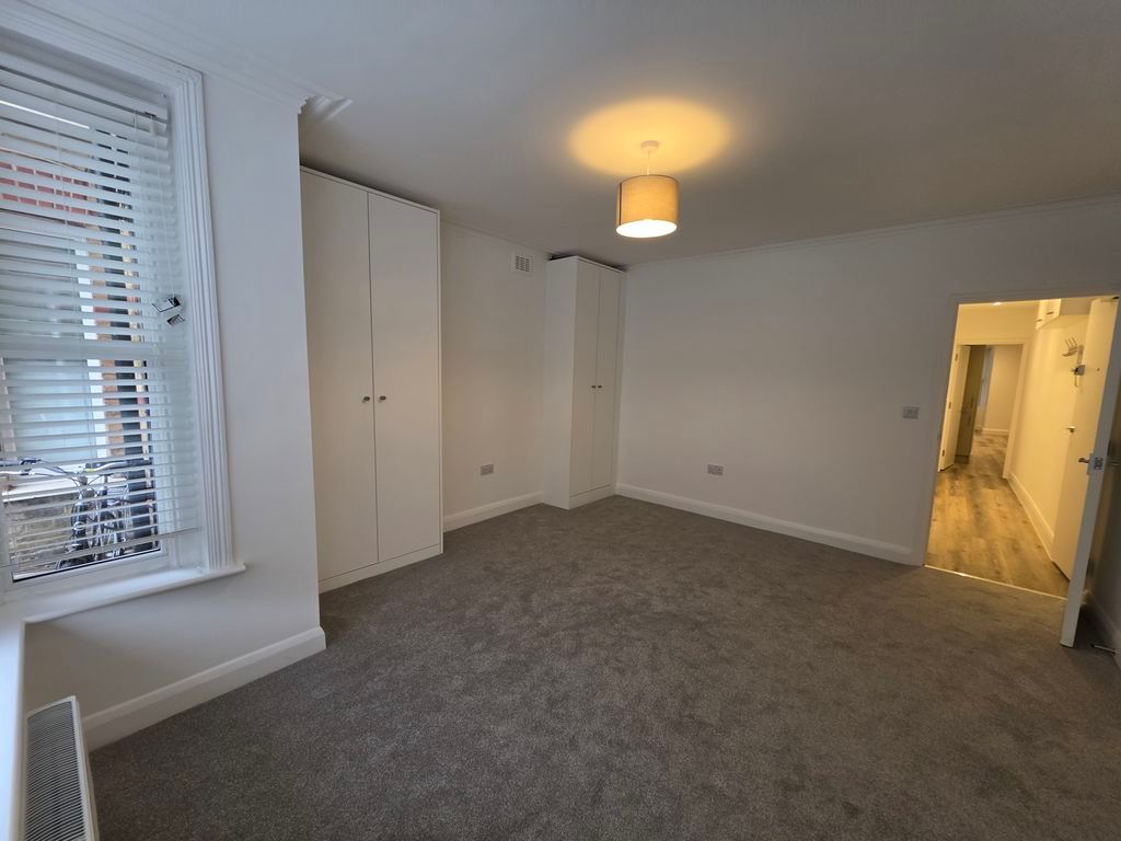 Property photo 3 of 17 Photo 3