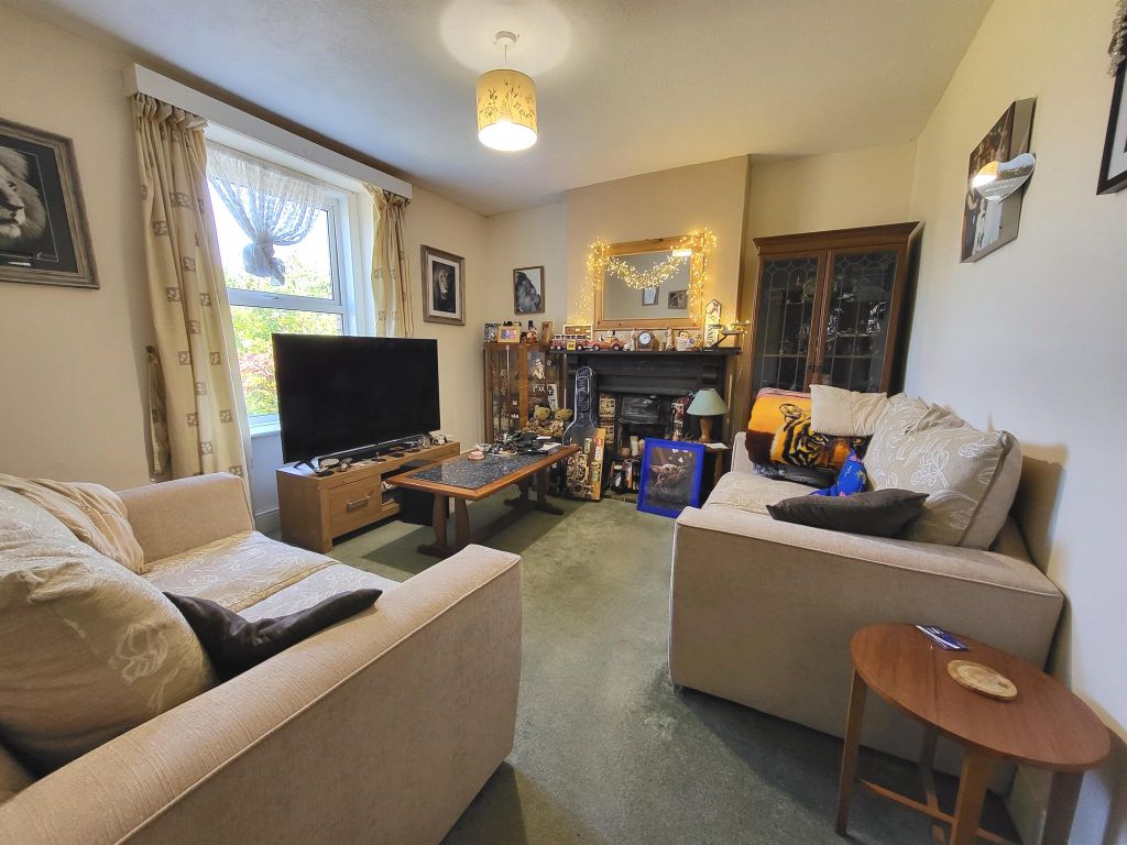 Property photo 2 of 12