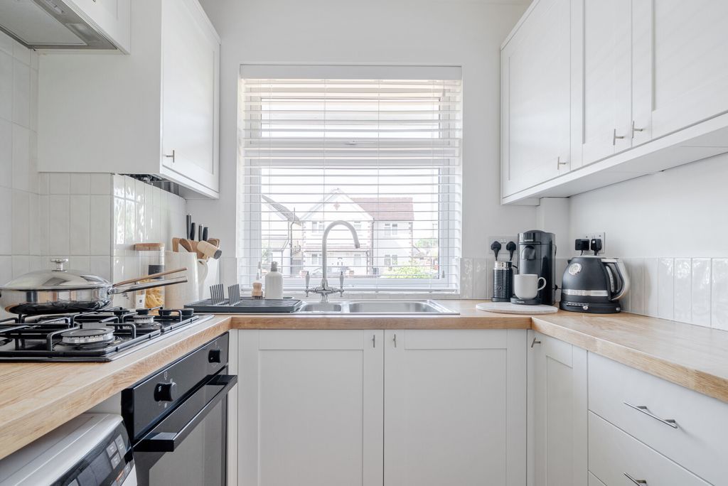 Property photo 3 of 24 1450622-16-69F484...
