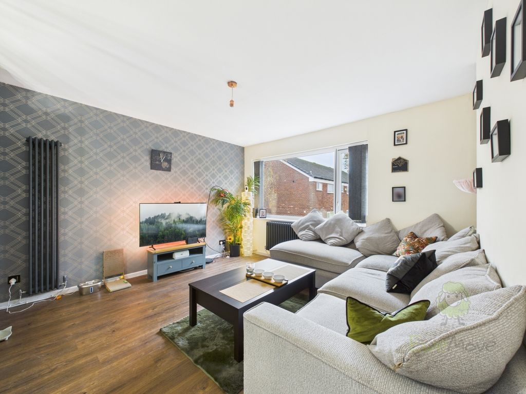 Property photo 1 of 8 Cam05477G0-Pr0015-Still001