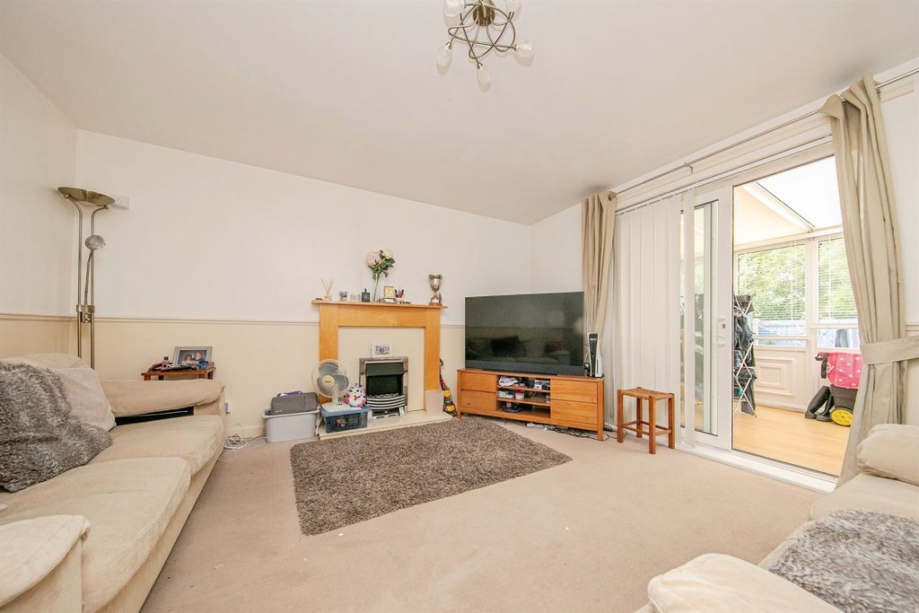 Property photo 3 of 17