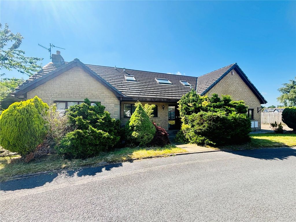 Property photo 1 of 16 Picture No. 23