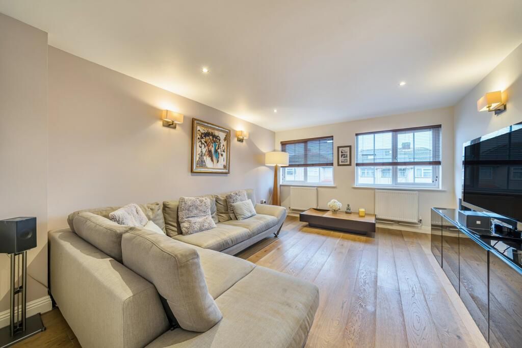 Property photo 2 of 13 B6417E0F57c6A1914ee7213F04d6B1F0.Jpeg