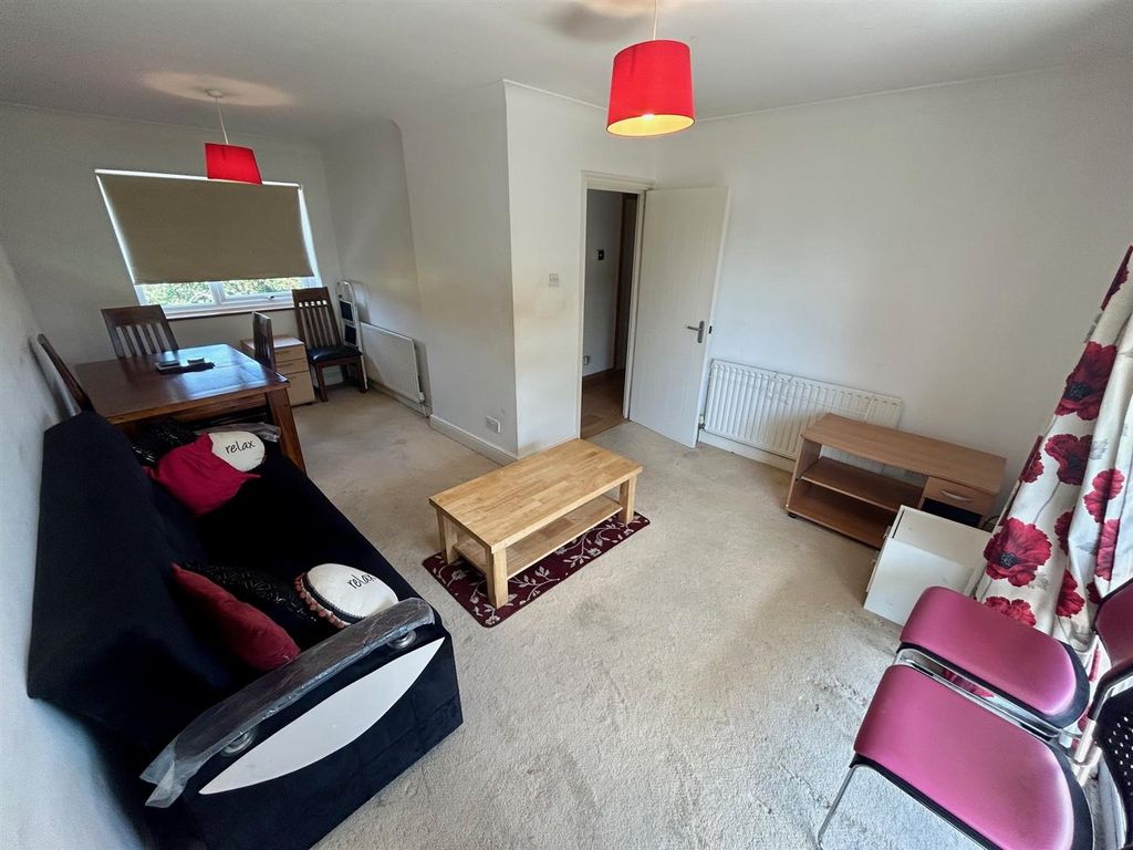 Property photo 3 of 9 1.Jpg