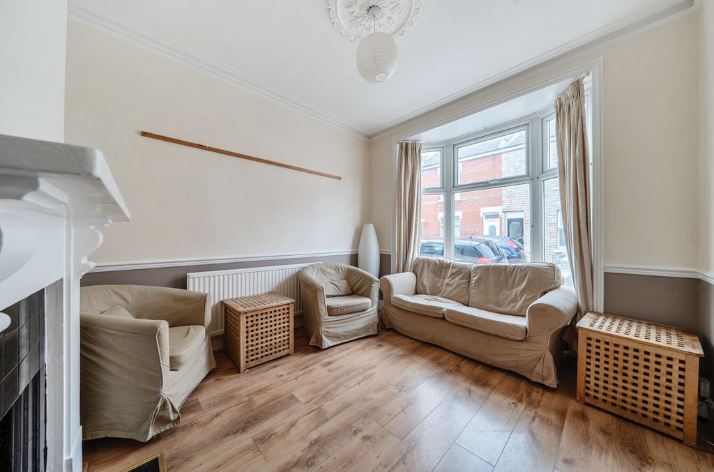 Property photo 2 of 12 1333858-1-688B5A1...