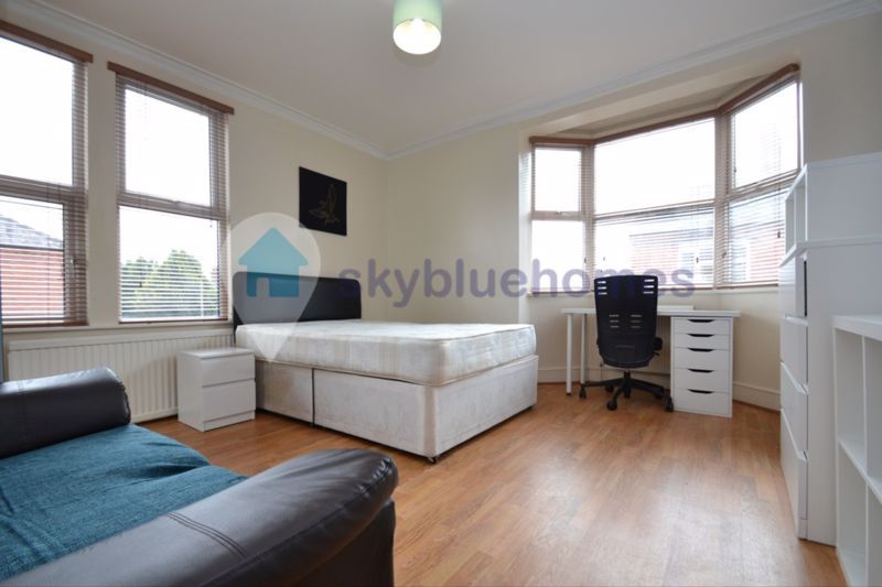 Property photo 2 of 8 Photo 16