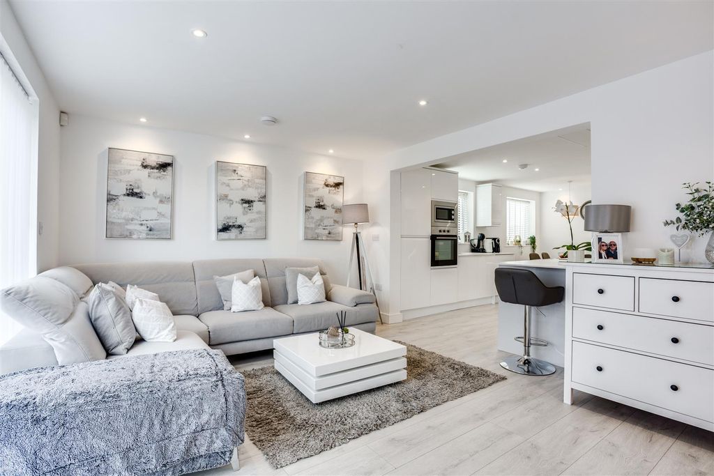 Property photo 3 of 29 Open Plan Kitchen Living